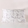 Šilkinis pagalvės užvalkalas marmuro efektu